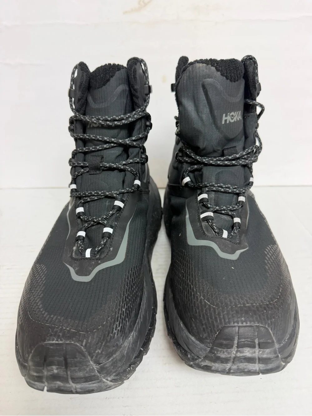 Hoka One One Men’s Kaha 2 Frost Gore-Tex Black - 1155194-BBLC SIZE 10.5D